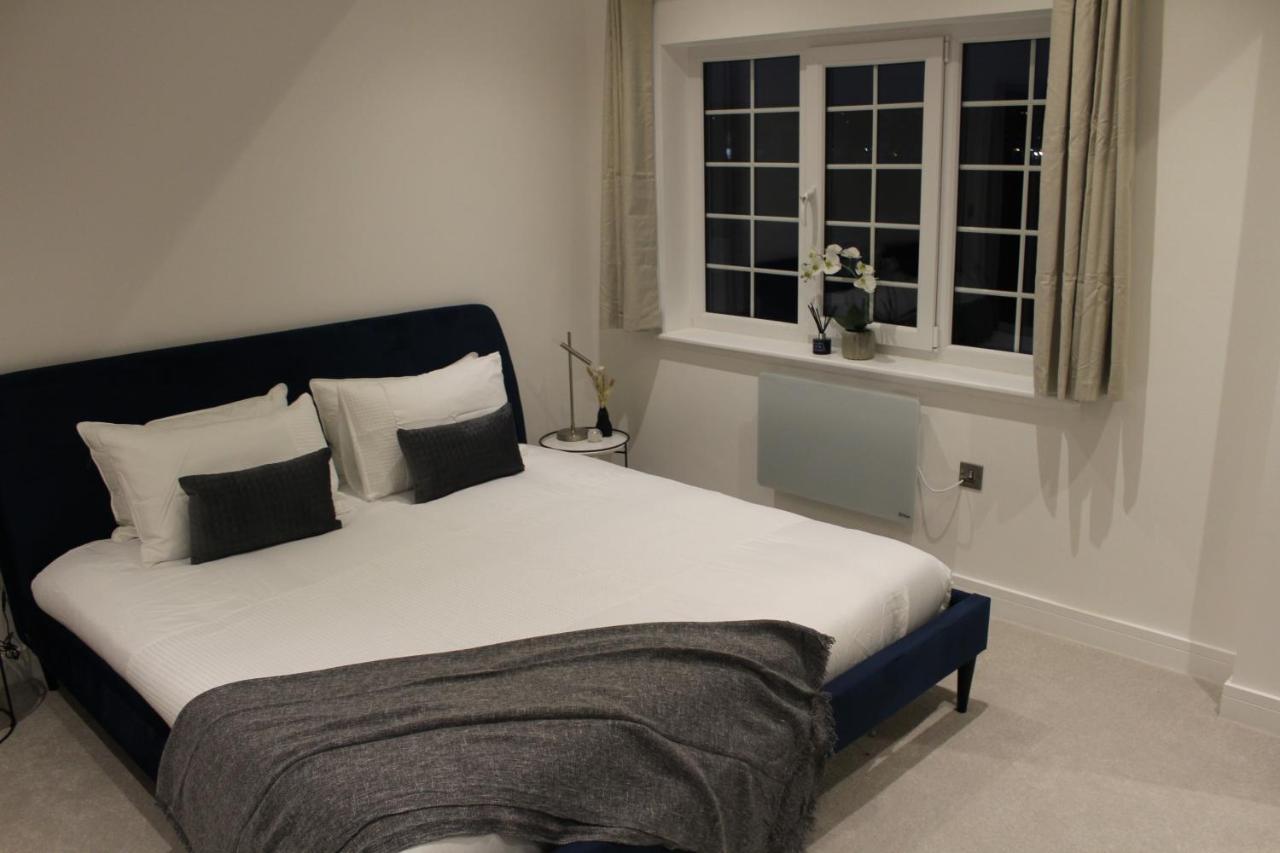 Luxury 2 Bed Apartment In The Heart Of Rochester Rochester  Zewnętrze zdjęcie