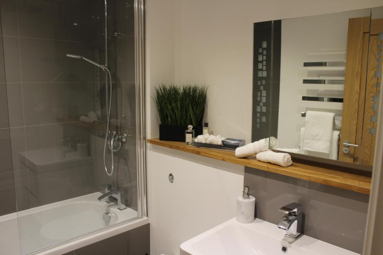 Luxury 2 Bed Apartment In The Heart Of Rochester Rochester  Zewnętrze zdjęcie