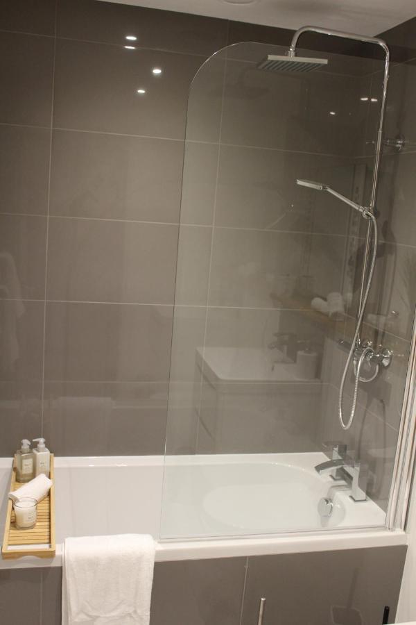 Luxury 2 Bed Apartment In The Heart Of Rochester Rochester  Zewnętrze zdjęcie